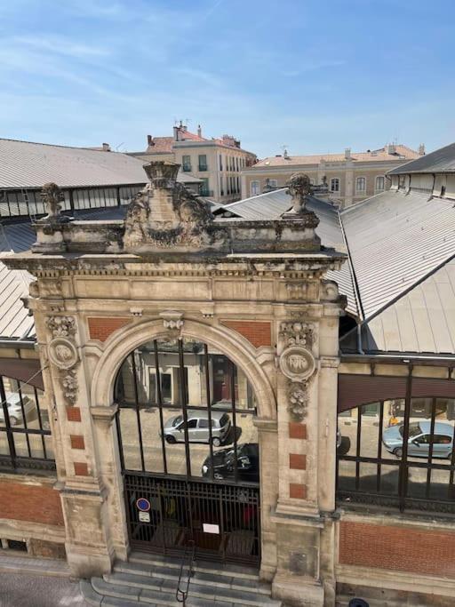 Vue Sur La Place Des Halles, Art Apparts Безье Экстерьер фото